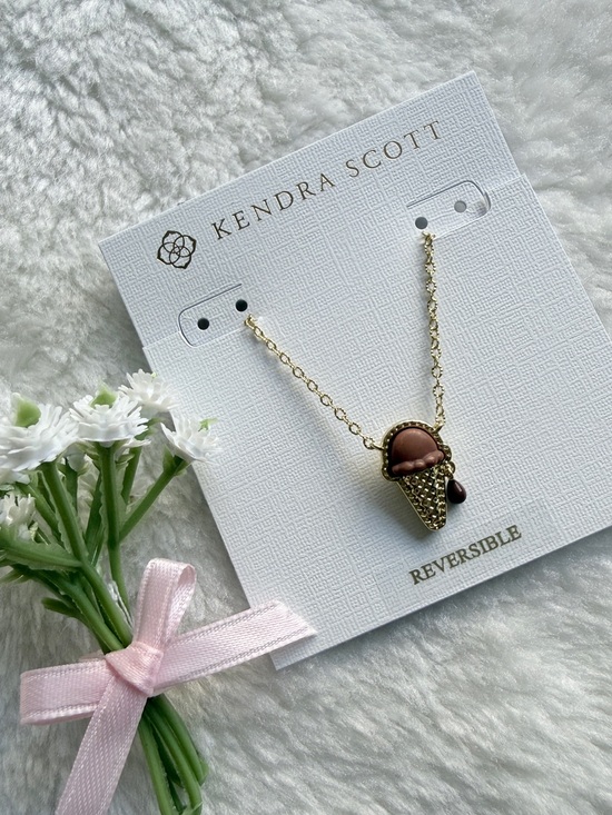 Kendra Scott Jewelry - Ice Cream Gold Short Pendant Necklace